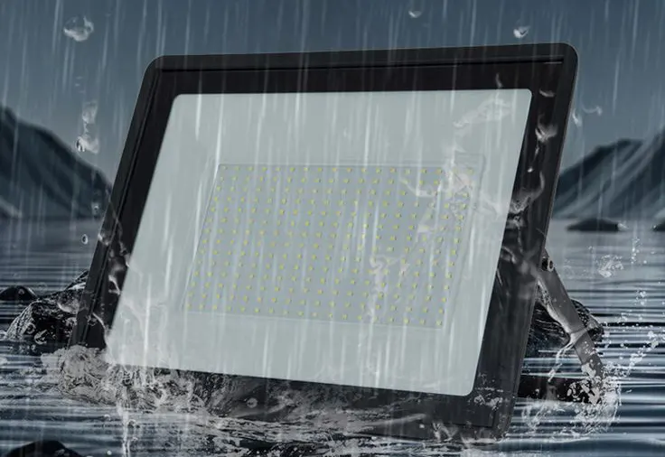 پرژکتور ۳۰۰ وات